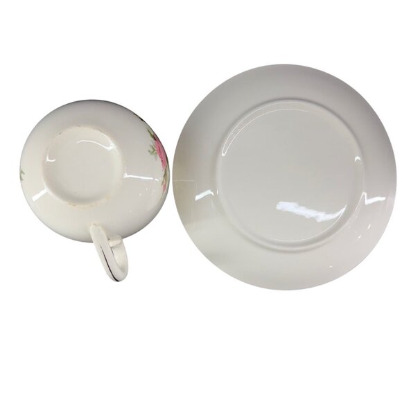 Vintage Royal Wilton Cup & Saucer Set 22K Gold Trim Pink Roses - Picture 3 of 7